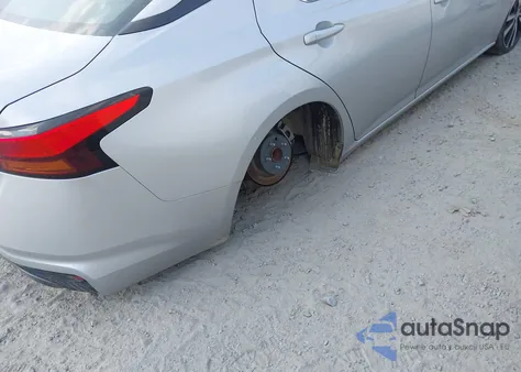 2019 Nissan Altima 2.5 Sr z USA, uszkodzony, nr VIN 1N4BL4CV0KC144623